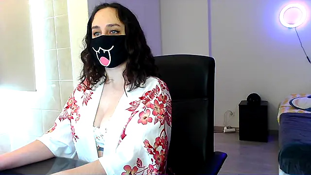 GummyPeachh online show from December 2024 11:22:02 AM