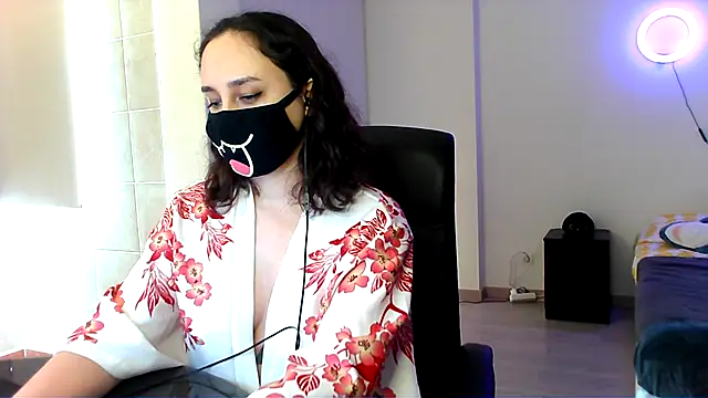 GummyPeachh online show from December 2024 02:27:01 PM
