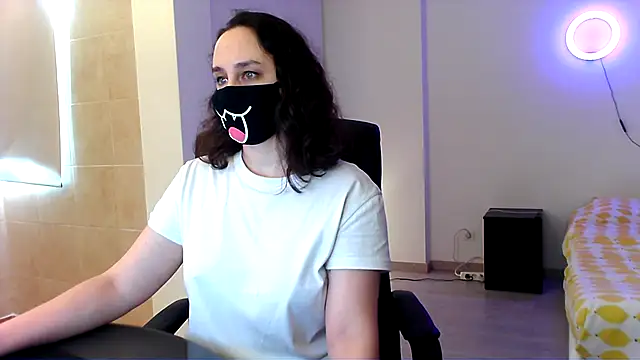 GummyPeachh online show from December 2024 03:39:01 PM