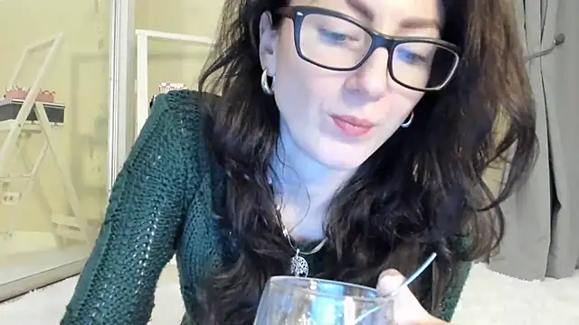 Baby Jewel online show from February 2025 11:09:02 AM