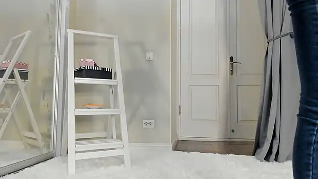 Baby Jewel online show from March 2025 11:07:02 AM