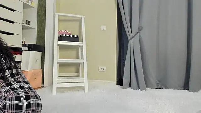 Baby Jewel online show from October 2025 11:11:02 AM