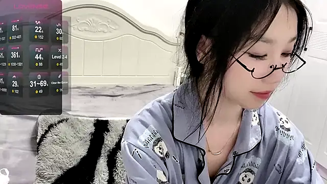 MMiao-66u online show from February 2025 09:08:02 PM