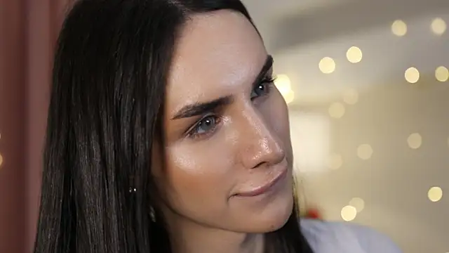 Kim Oberlin  online show from December 2024 02:43:02 PM