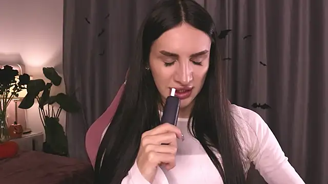 Kim Oberlin  online show from October 2025 11:22:01 AM