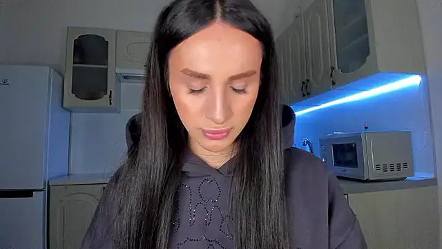 Kim Oberlin  online show from February 2026 08:03:02 PM