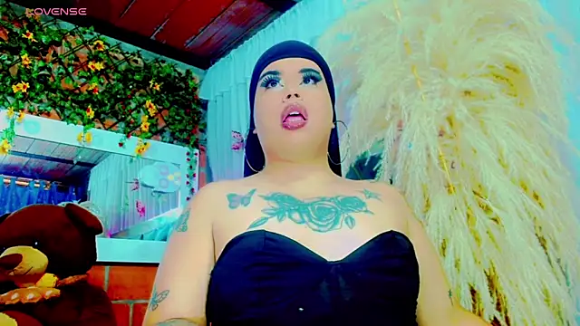 nauthyvalentina online show from March 2026 06:05:02 PM