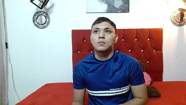 couple lovelyds online show from January 2025 12:36:01 PM