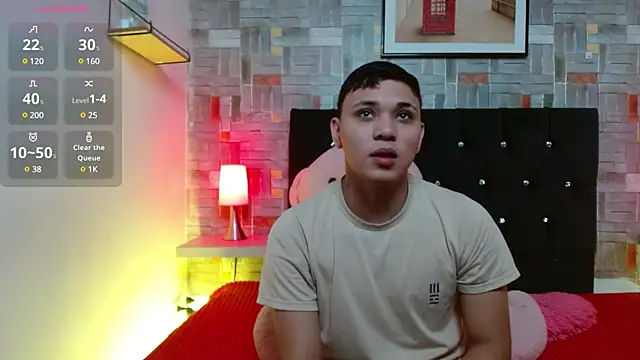 couple lovelyds online show from February 2025 12:30:02 PM