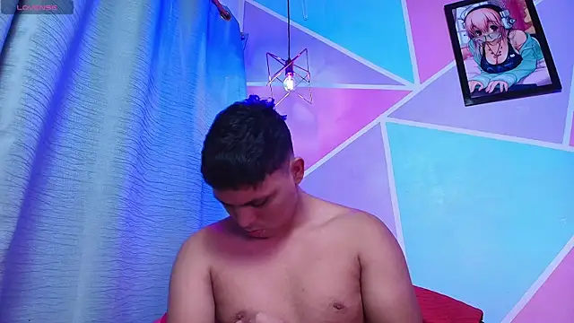 couple lovelyds online show from October 2025 08:39:02 PM