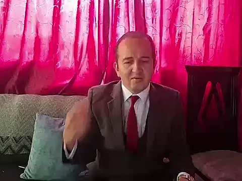 yazforeSolo online show from October 2025 02:24:02 PM