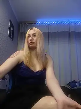 Snapshot of JaneLaJewel chatting on June 2026 06:02:01 PM JaneLaJewel online show from June 2026 06:02:01 PM
