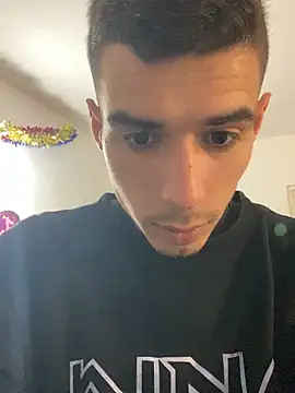 Snapshot of RicarBer chatting on February 2026 07:18:01 PM RicarBer online show from February 2026 07:18:01 PM