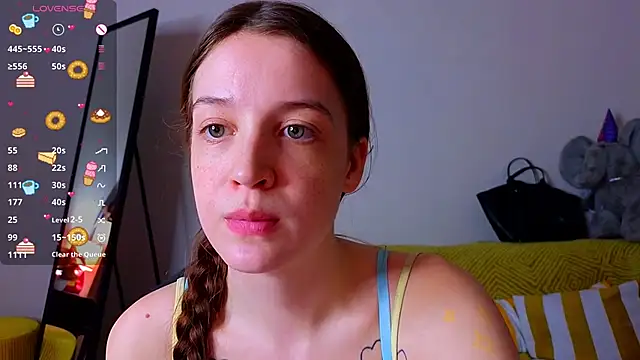 Sweet Evva online show from April 2026 04:26:01 PM