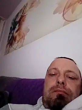 ich411983 online show from September 2025 08:01:02 PM