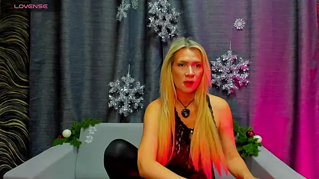 Luna  Lewis online show from December 2024 08:32:02 AM