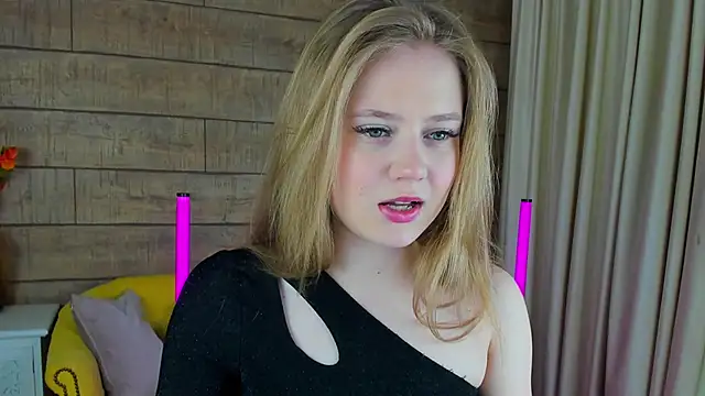 Snapshot of SelinSwarovski chatting on February 2025 07:41:01 PM SelinSwarovski online show from February 2025 07:41:01 PM