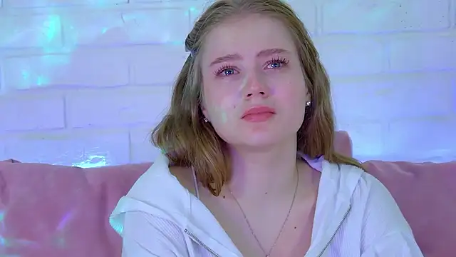 Snapshot of SelinSwarovski chatting on October 2025 04:11:01 AM SelinSwarovski online show from October 2025 04:11:01 AM