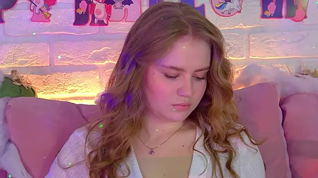 Snapshot of SelinSwarovski chatting on November 2025 06:10:01 PM SelinSwarovski online show from November 2025 06:10:01 PM