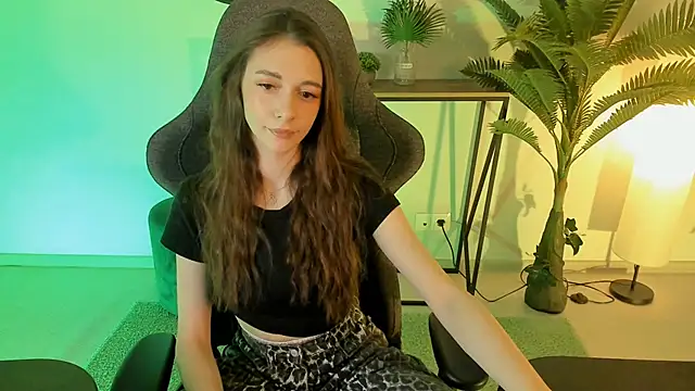 AveAngela online show from December 2024 06:28:01 PM