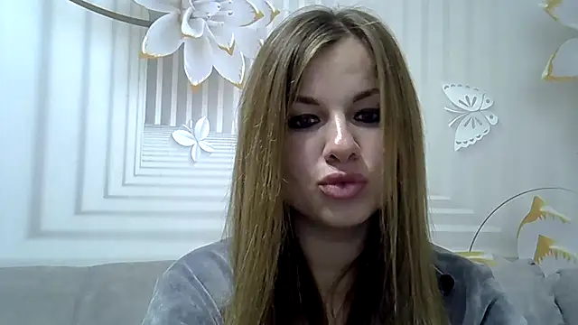 Snapshot of TinaFun4u chatting on December 2024 11:47:01 PM TinaFun4u online show from December 2024 11:47:01 PM