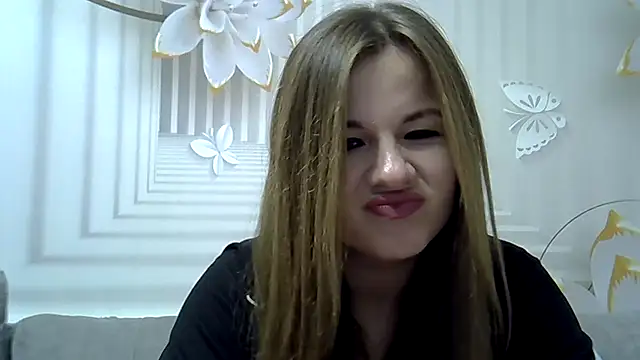 Snapshot of TinaFun4u chatting on December 2024 09:34:01 PM TinaFun4u online show from December 2024 09:34:01 PM