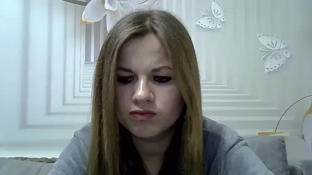 Snapshot of TinaFun4u chatting on January 2025 08:43:02 PM TinaFun4u online show from January 2025 08:43:02 PM