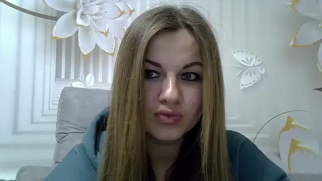Snapshot of TinaFun4u chatting on February 2025 11:22:02 PM TinaFun4u online show from February 2025 11:22:02 PM