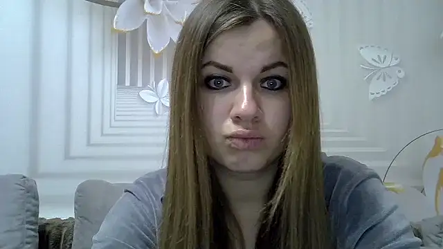 Snapshot of TinaFun4u chatting on February 2025 08:28:02 PM TinaFun4u online show from February 2025 08:28:02 PM