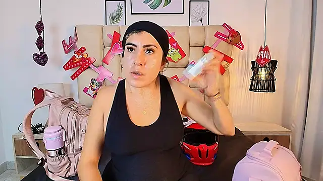 AdharaSmithh online show from September 2025 07:03:01 PM