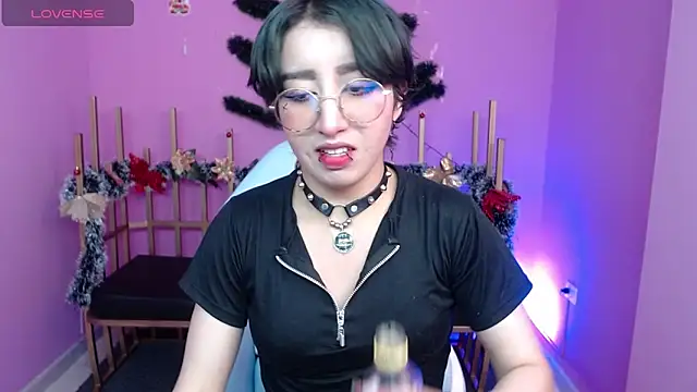 Xayah 77 online show from December 2024 01:16:02 PM