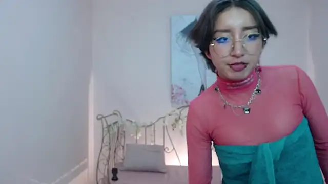Xayah 77 online show from December 2024 04:47:02 PM