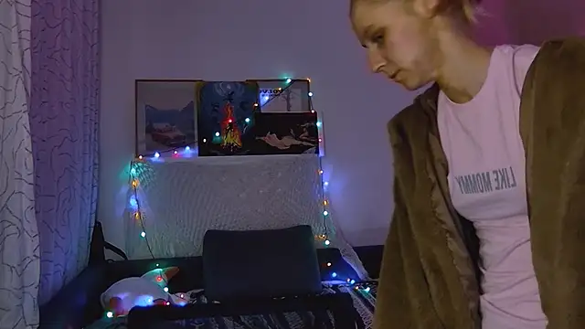 KatiKate online show from January 2025 09:25:01 PM