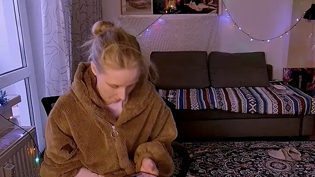 KatiKate online show from February 2025 01:51:02 PM