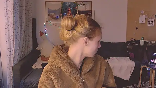 KatiKate online show from February 2025 03:21:01 PM