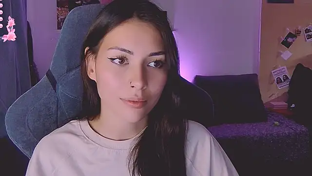 KatiKate online show from October 2025 05:58:02 PM