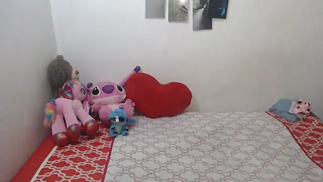 Pocahontas Princess  online show from April 2026 09:45:02 PM