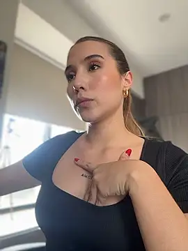 SophieRaily  online show from January 2026 08:58:01 PM