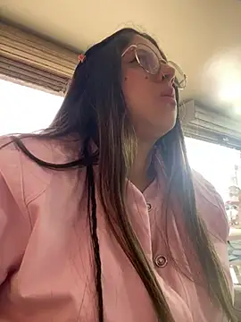 Snapshot of girl_anni chatting on January 2025 09:47:02 PM girl anni online show from January 2025 09:47:02 PM