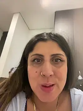 Snapshot of girl_anni chatting on January 2025 08:03:02 AM girl anni online show from January 2025 08:03:02 AM