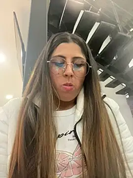 Snapshot of girl_anni chatting on January 2025 09:59:01 PM girl anni online show from January 2025 09:59:01 PM