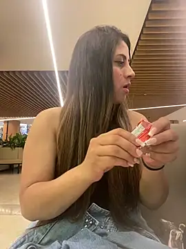 Snapshot of girl_anni chatting on February 2025 05:01:02 PM girl anni online show from February 2025 05:01:02 PM