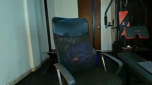 Snapshot of Violetrousse chatting on January 2025 11:17:01 AM Violetrousse online show from January 2025 11:17:01 AM