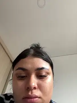alissonfernandez  online show from January 2025 12:41:02 PM