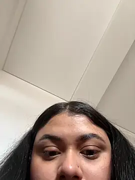 alissonfernandez  online show from January 2025 03:55:02 PM