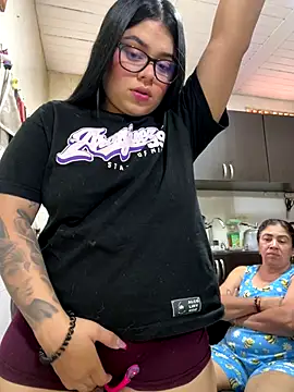 alissonfernandez  online show from October 2025 12:57:02 PM