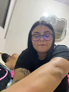 Snapshot of alissonfernandez_ chatting on July 2026 05:47:02 AM alissonfernandez online show from July 2026 05:47:02 AM