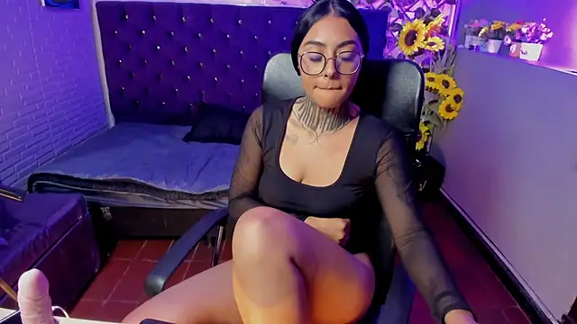 Snapshot of Lovely_celeste chatting on July 2026 01:02:02 PM Lovely celeste online show from July 2026 01:02:02 PM