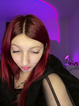 Alissa kiss online show from January 2025 06:49:01 PM