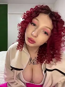 Alissa kiss online show from January 2025 04:00:02 PM